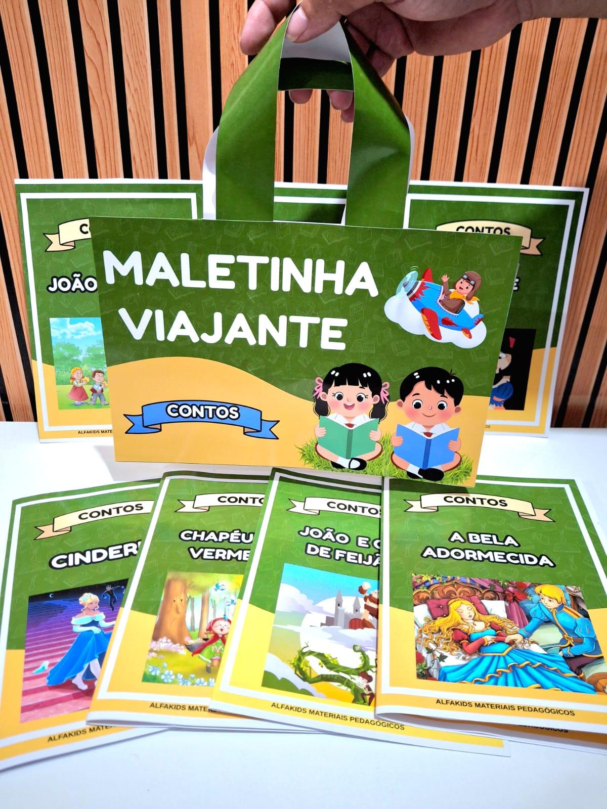 Maletinha Viajante - Edição Contos de Fada - Imagem 4
