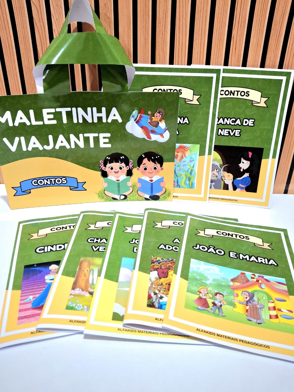 Maletinha Viajante - Edição Contos de Fada